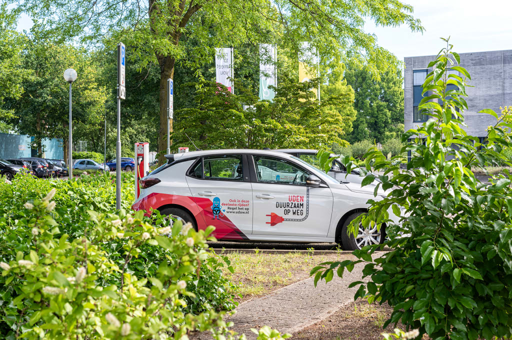 Auto met Samen duurzaam op Weg