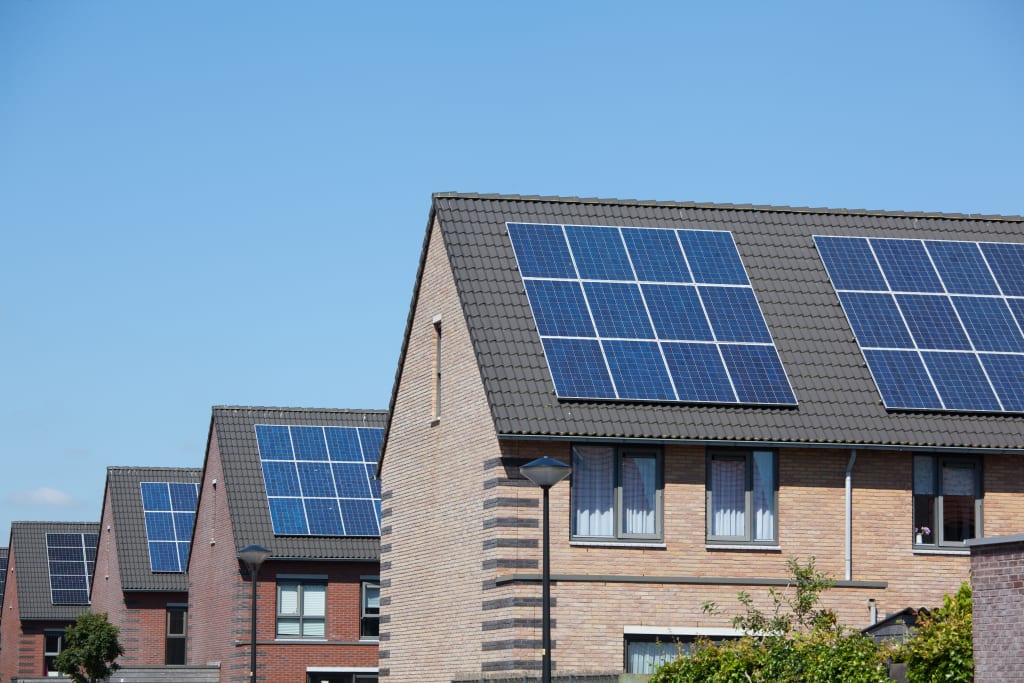 Woningen met zonnepanelen op het dak