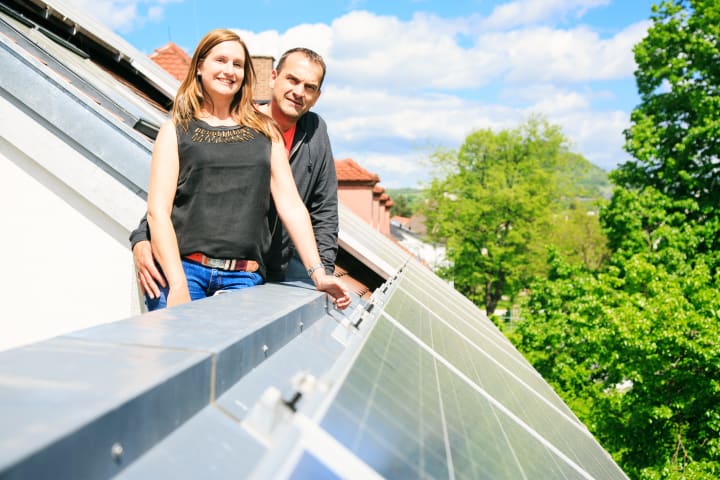 Bewoners blij met zonnepanelen op hun dak